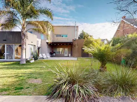 Casa en Alquiler de 4 dormitorios