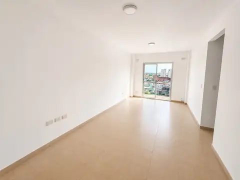 San Martin 3000, Piso 8