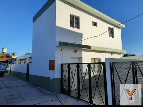 PH en venta - 9 Dormitorios 6 Baños - Cochera - 700Mts2 - Garin, Escobar