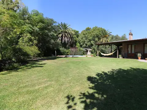 VENTA CASA  4 AMBIENTES - RANELAGH - PILETA - QUINCHO - PARQUE - OFICINAS - PERMUTA - APTO CREDITO