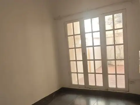 Depto Tipo Casa en Alquiler de 3 ambientes