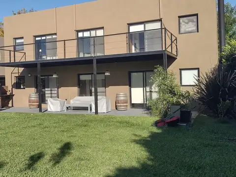 Casa en Venta en Los Sauces, USD 268.000