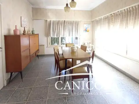 Casa en San Cayetano - Av Luro al 7000