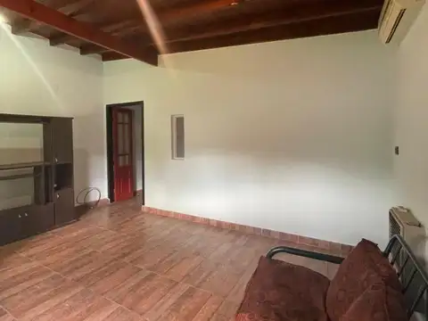Casa en Alquiler de 1 dormitorio