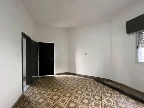 Ph tres ambientes en alquiler sobre esquina