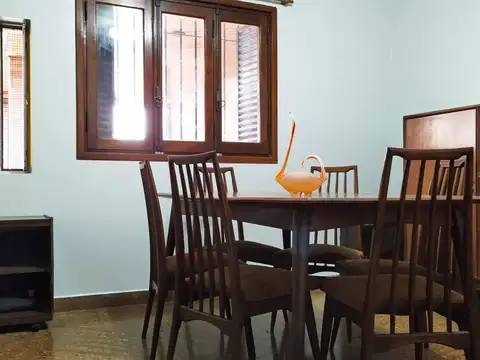 Casa 4 ambientes con 1 baño