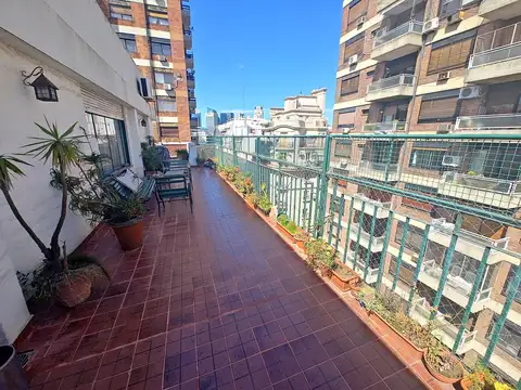 Departamento en venta, 4 ambientes, Plaza San Martín, Retiro. Gran terraza.