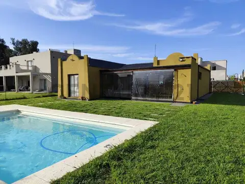 VENTA CASA 4 AMBIENTES ESTILO CAMPO - CLUB DE CAMPO CRUZ DEL SUR SAN VICENTE