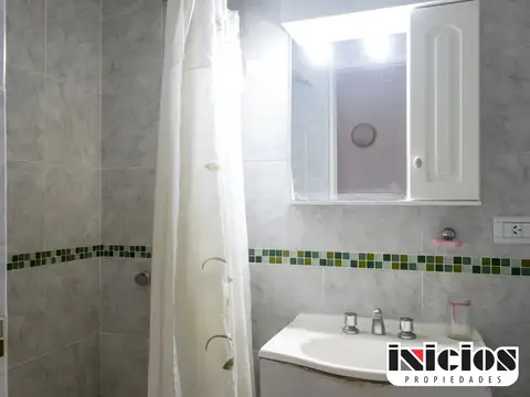 Tríplex: Belgrano Nº 1.187, e/ Torino y Solís - El Silvio - C361