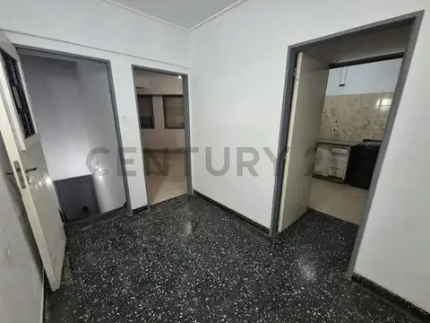 VENTA PH 3 AMBIENTES 1ER PISO ADROGUÉ CENTRO