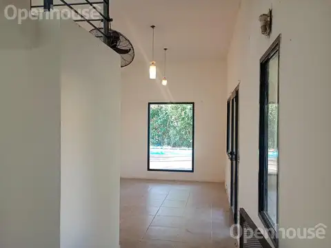 Casa 3 ambientes con 2 baños