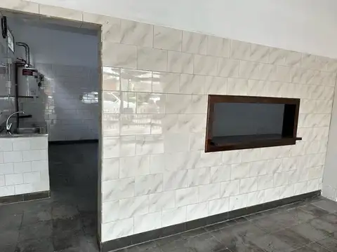 Local en Venta en Villa Santos Tesei, USD 82.000