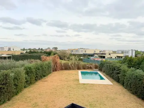 Casa en Venta en Pilar del Este - San Ramiro, USD 179.000
