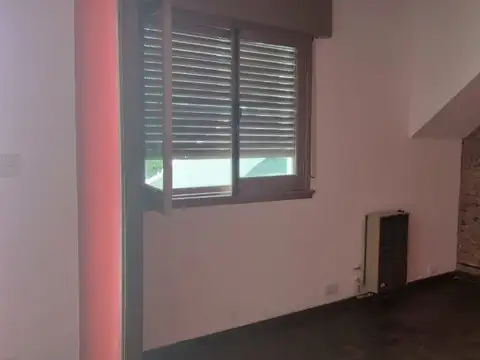 Depto Tipo Casa en Alquiler en Florida Mitre/Este, $ 500.000