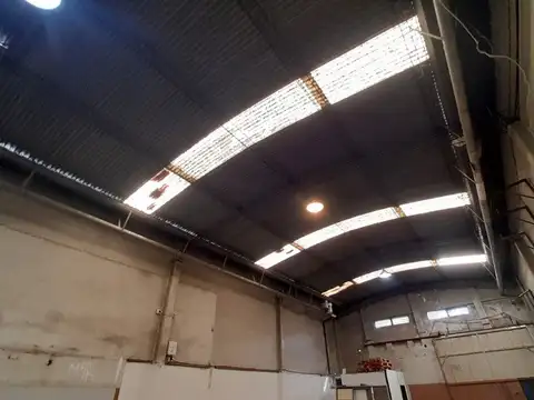 Depósito Galpón  en Alquiler en Villa Raffo, Tres de Febrero, G.B.A. Zona Oeste
