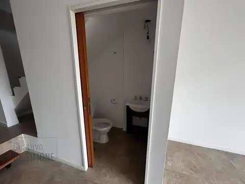 Venta PH de 4 ambientes balcón y patio en Villa Devoto