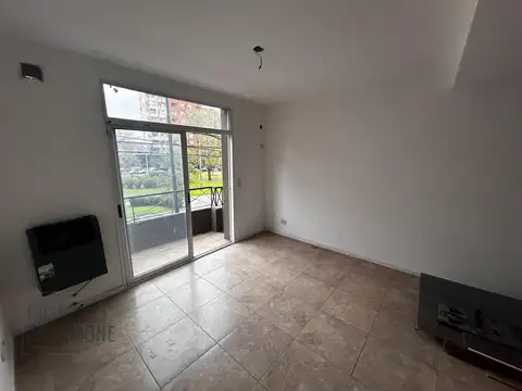 Venta PH de 4 ambientes balcón y patio en Villa Devoto