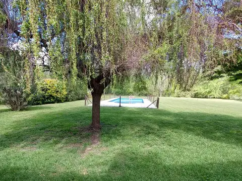 Casa 5 ambientes con 2 baños