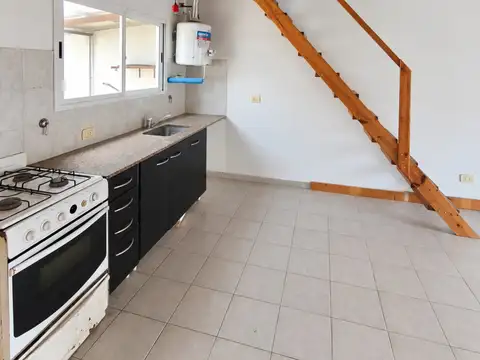Departamento en Alquiler en Martín Coronado, $ 700.000
