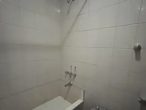 Depto Tipo Casa en Venta 50 años