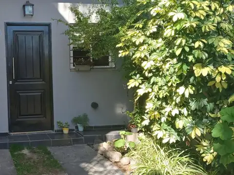 Hermoso PH al frente ,2 ambientes Ituzaingó Norte