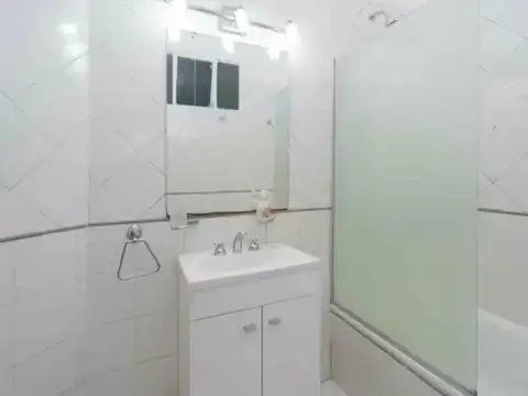 Marcelo .t. De Alvear 400