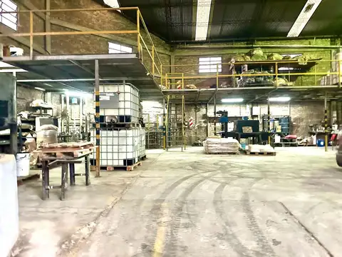 Avenida Doctor Ricardo Balbín 1400