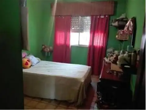 2 Casas sobre 100m2 - 4 Dormitorios