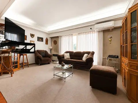 Depto 3 ambientes-Cochera Lomas del mirador VENTA