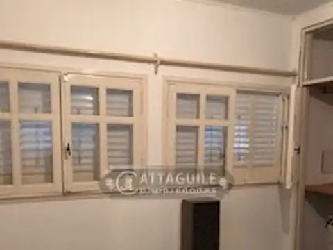 AV.HIPOLITO YRIGOYEN 1300