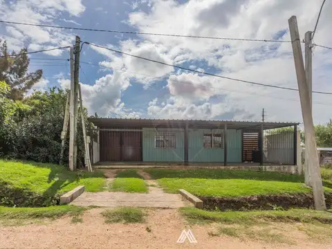 VENTA DOS CASAS Y UN APARTAMENTO PROGRESO 5 DORM