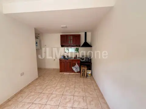 Depto Tipo Casa en Alquiler de 2 ambientes