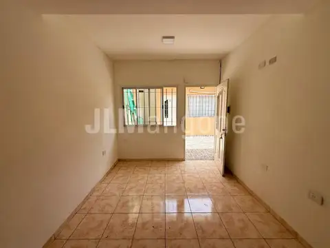 Depto Tipo Casa 2 ambientes con 1 baño