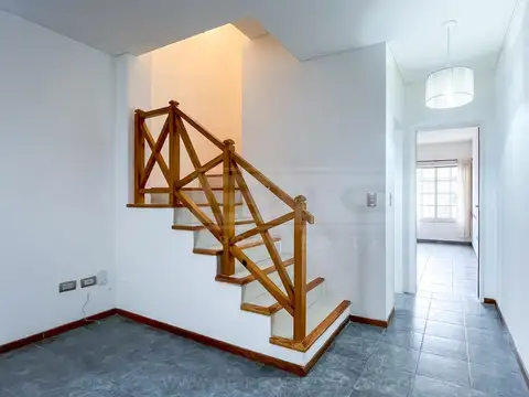 Casa en Alquiler en Villa Ballester, $ 1.700.000