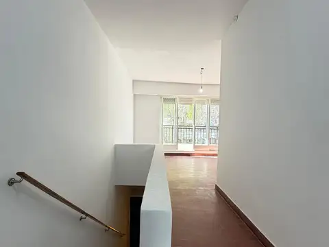 Oficina 3 ambientes con 1 baño