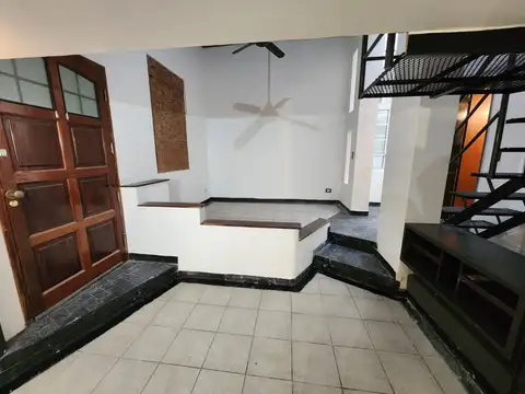 Depto Tipo Casa en Alquiler de 1 dormitorio