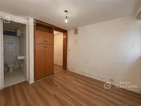 1 c/av. Maipú. Excelente 1 ambiente p/baja frente. T/PH 15m2 apto profesional.