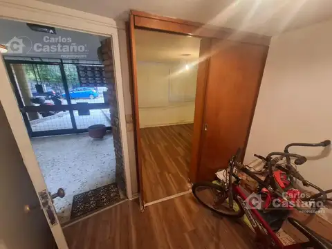 1 c/av. Maipú. Excelente 1 ambiente p/baja frente. T/PH 15m2 apto profesional.
