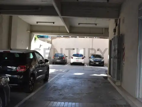 Juan Carlos Cruz 1900, Piso 0