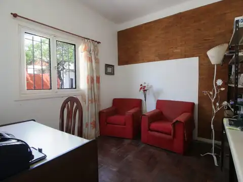 VENTA PH DE 3 AMB MONTECASTRO CON PATIO Y TERRAZA