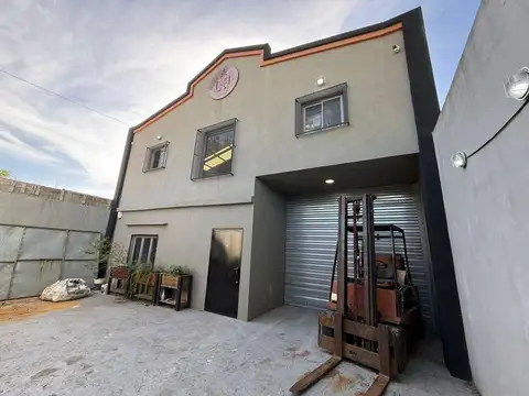 Venta Galpón de 300m2 | Benavidez - Tigre