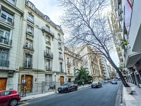 Venta de Tesoro arquitectónico francés en Juncal 900, 380m2, Recoleta
