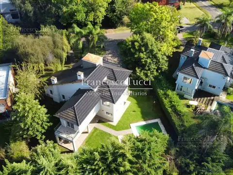 Casa en Alquiler de 3 dormitorios