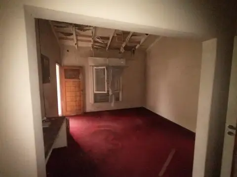 Casa en Venta en Castelar Norte, USD 95.000