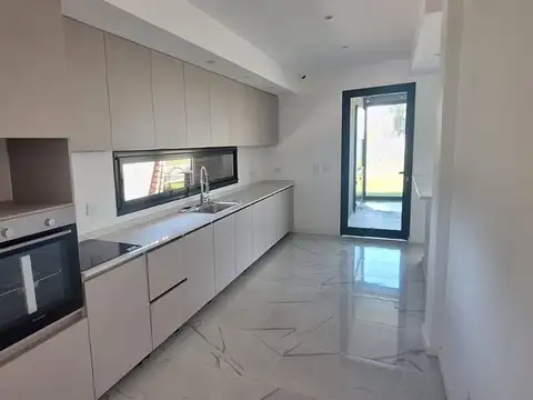 Casa en Venta en Pilar del Este - Santa Elena, USD 235.000
