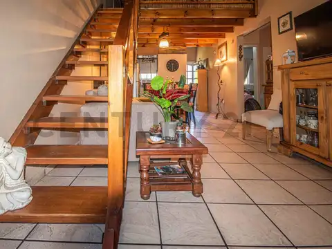 Casa 4 ambientes con 1 baño