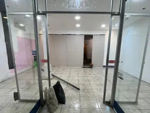 Alquiler de Local Comercial de 105 m² en Monserrat