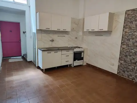Depto Tipo Casa en Alquiler de 3 ambientes