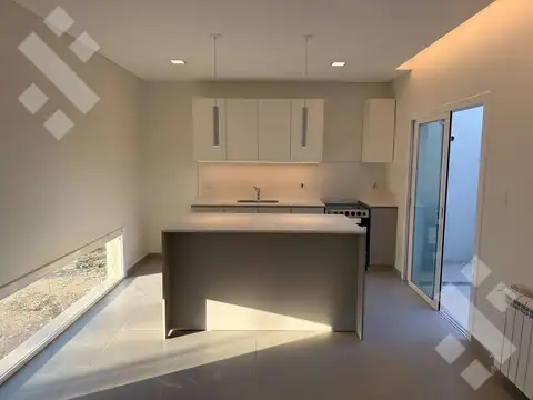 Depto Tipo Casa en Venta al Oeste