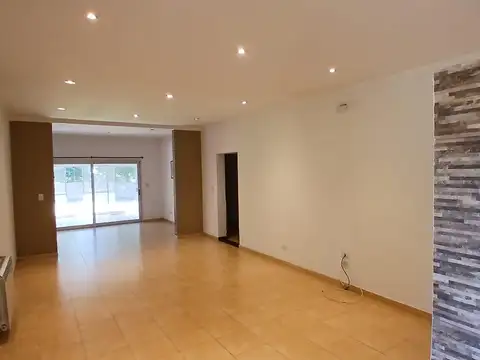 Casa en Alquiler en La Barra Village, $ 1.700.000